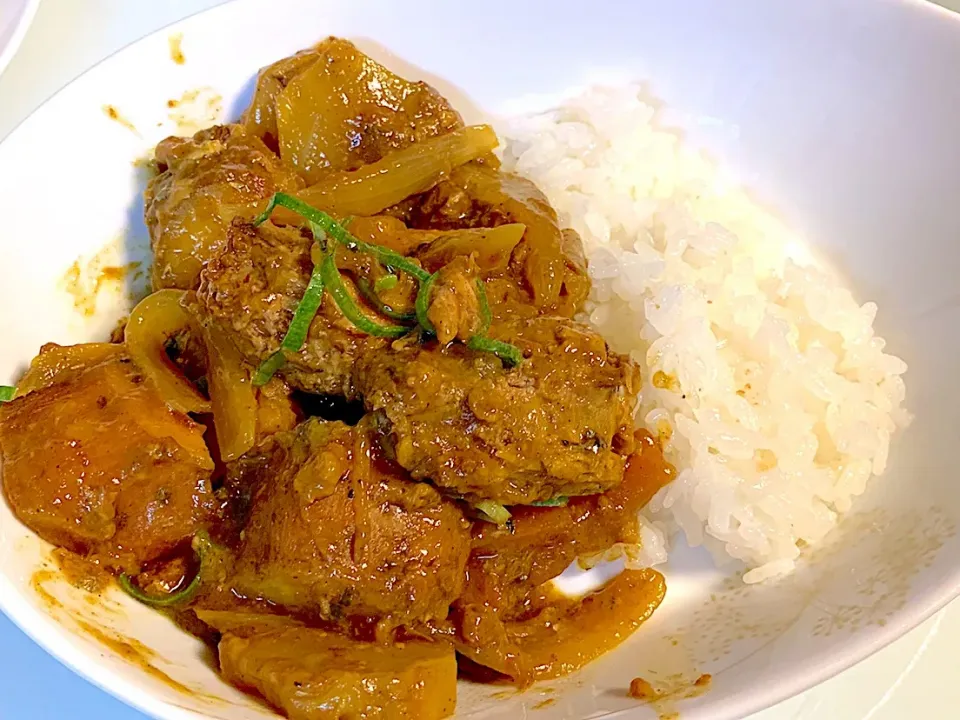 こどももパクパク！鯖缶でサバカレー🍛
  #鯖缶  #鯖カレー|Snow10さん