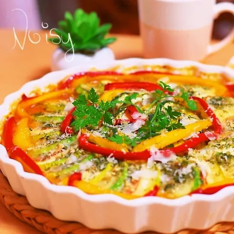 簡単☆食感最高☆生ハムとズッキーニのジューシーグラタン風♪|Noisyさん