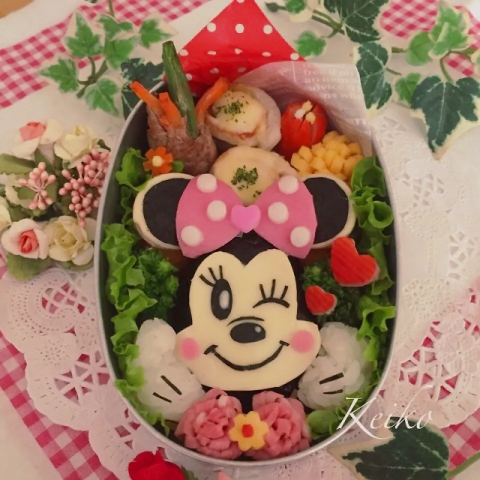 ミニーちゃんのHappyバレンタイン弁当.｡.:*♡|恵子❤️さん