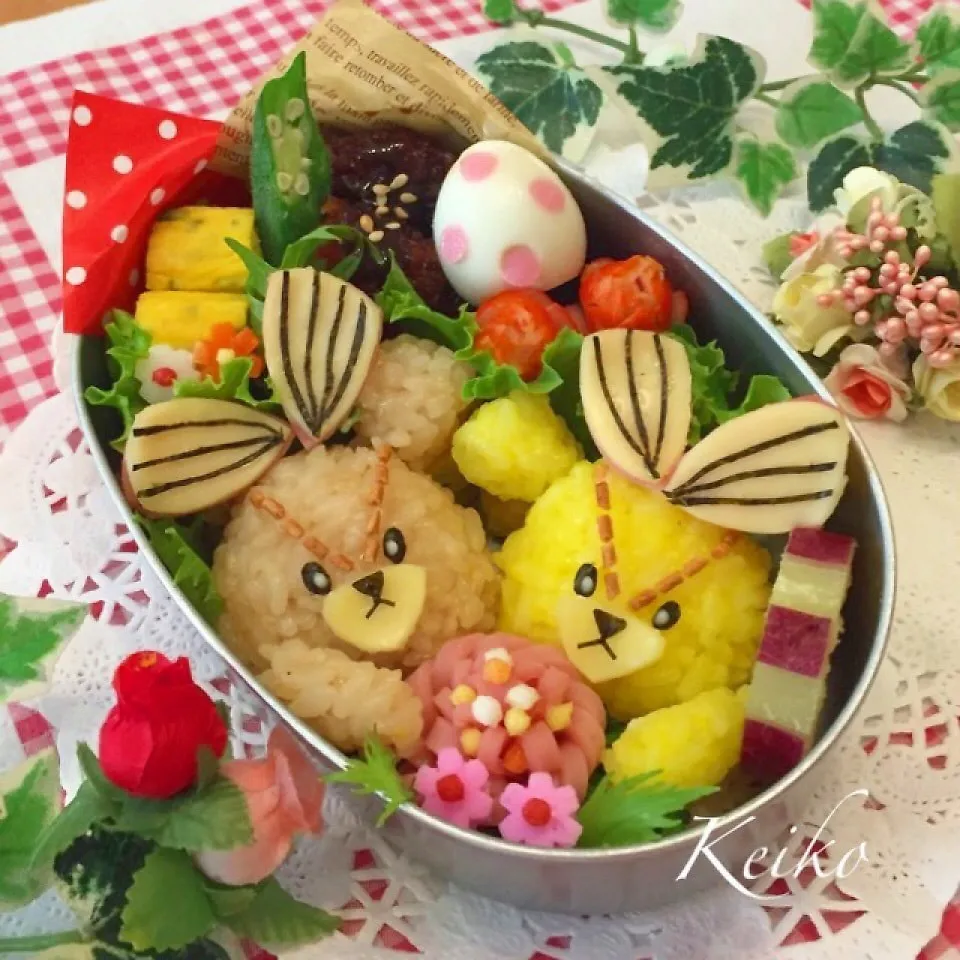 ルルロロちゃんの花束弁当.｡.:*♡|恵子❤️さん