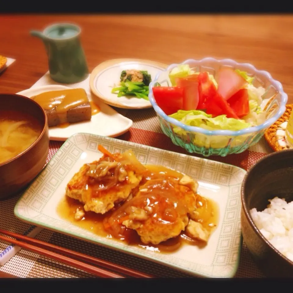 Snapdishの料理写真:鷄&豆腐バーグ キノコ餡かけ|ponyo-kokeshiさん