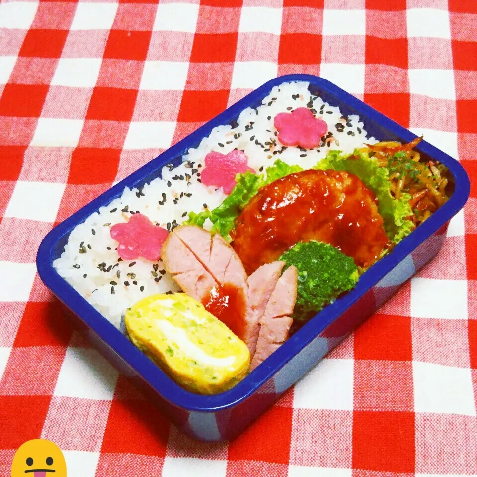 息子のお弁当(リク、ハンバーグ&焼きそば😬)|かあたん(元ポップン)さん