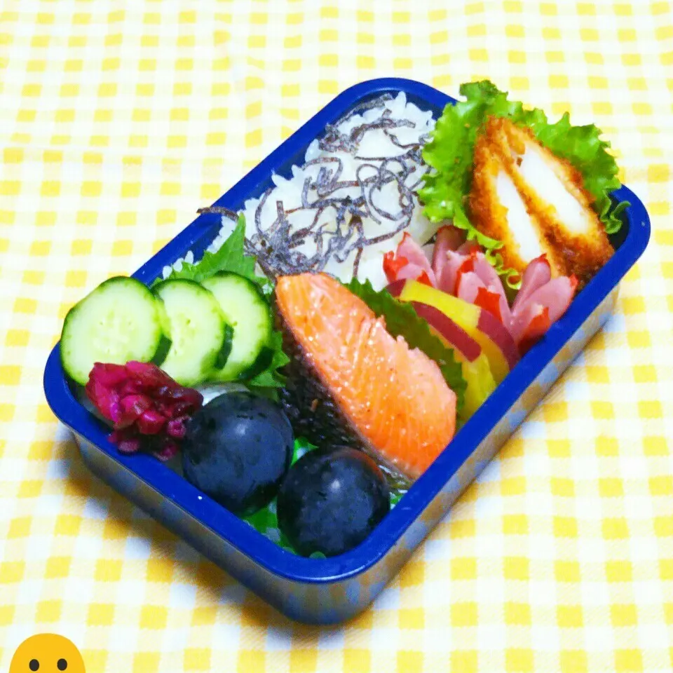 息子のお弁当(リク、さつま芋の甘煮😙)|かあたん(元ポップン)さん