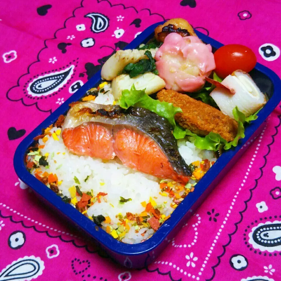 Snapdishの料理写真:息子のお弁当(強制、鶏のケチャ焼肉のたれ漬け😋)|かあたん(元ポップン)さん