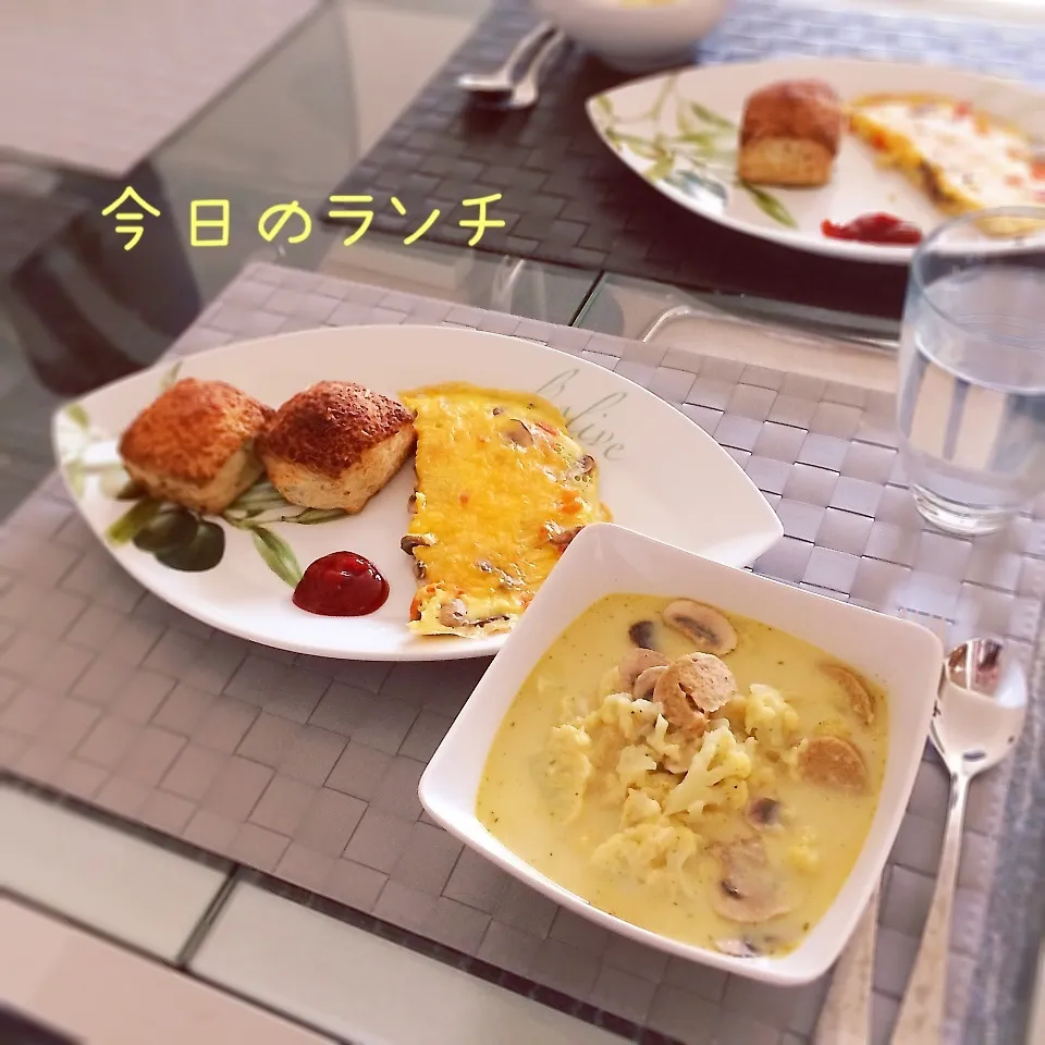 Snapdishの料理写真:カリフラワーのクリームスープ|suntan-kittyさん