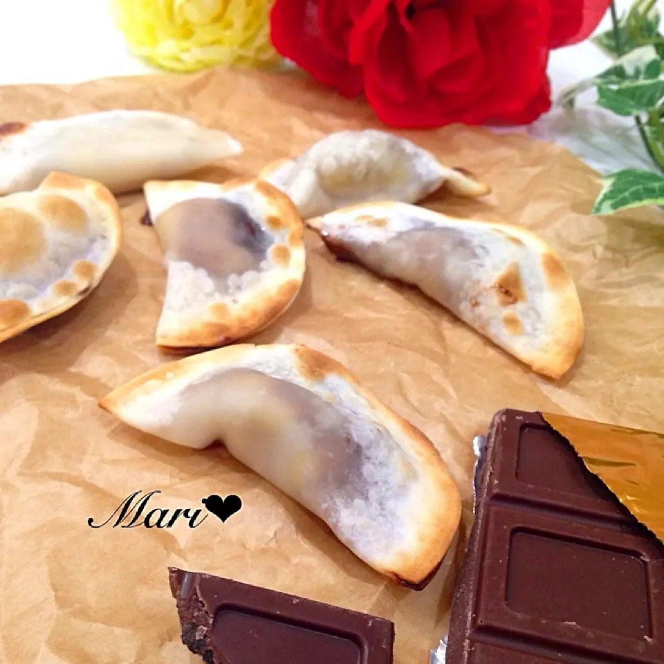 餃子の皮で♩チョコ×バナナの絶対美味しいやつ♡|Mariさん