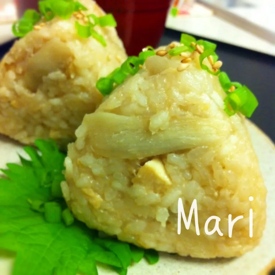 おかわりっ！うまうま♡土鍋で炊くよ♪我が家の鶏ごぼうめし|Mariさん