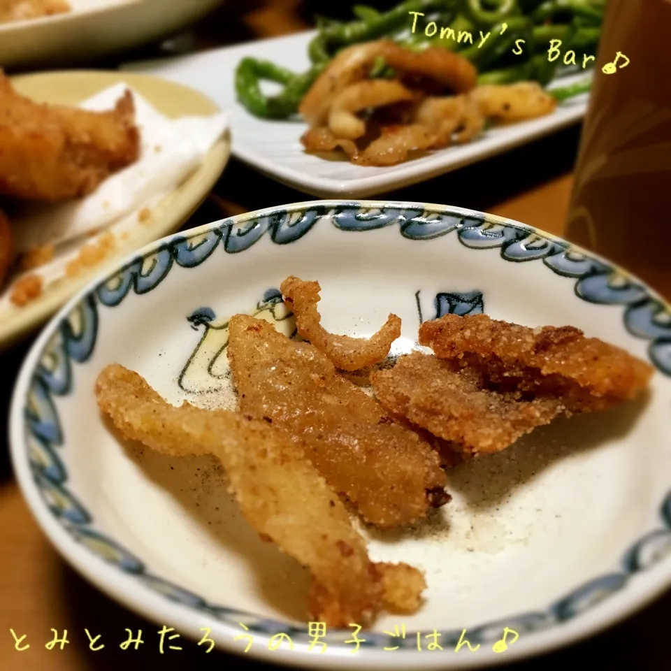 鶏皮唐揚げ〜♪|とみとみたろうの男子ごはん♪さん