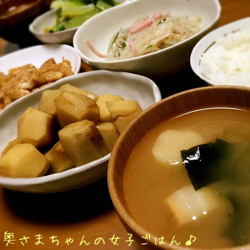 茶色い夕飯…里芋煮物♪|とみとみたろうの男子ごはん♪さん
