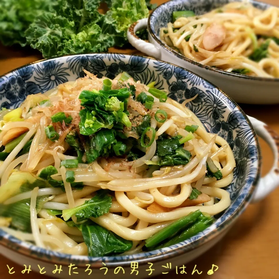 プチヴェール✖︎芽キャベツ✖︎ふくたちのせ！春の焼うどん♪|とみとみたろうの男子ごはん♪さん