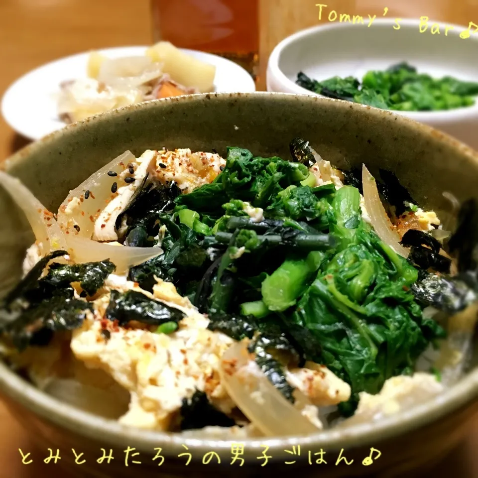 Snapdishの料理写真:菜の花乱入〜♪春の親子丼！|とみとみたろうの男子ごはん♪さん