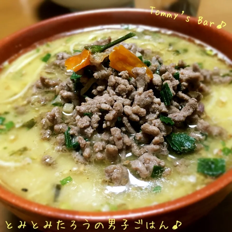 濃厚クリーミーな！台湾とんこつラーメン♪|とみとみたろうの男子ごはん♪さん