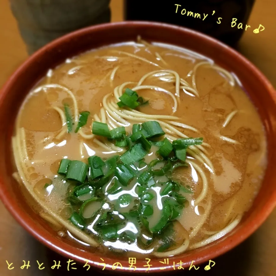 五木食品の！熊本もっこすラーメン♪|とみとみたろうの男子ごはん♪さん