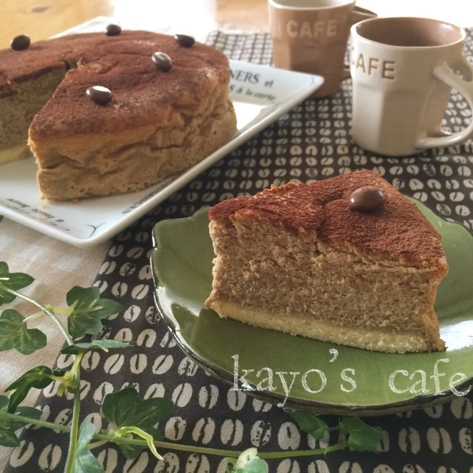 Snapdishの料理写真:カプチーノのスフレチーズケーキ♡|kayopyさん