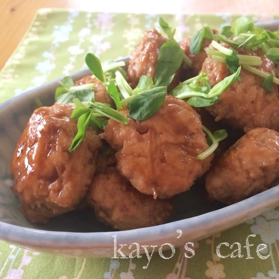 Snapdishの料理写真:鶏ひき肉とえのきの生姜つくね|kayopyさん