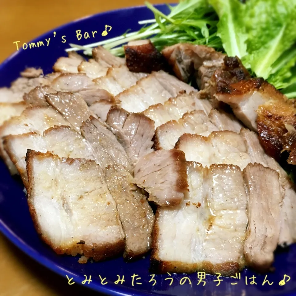 Snapdishの料理写真:肉好きになってた娘たちのための焼豚♪|とみとみたろうの男子ごはん♪さん