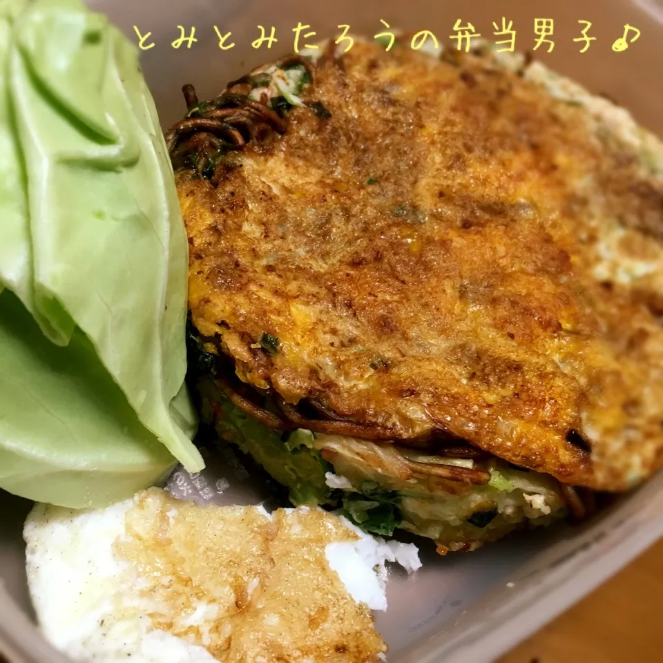 広島焼きとキャベツ弁当♪|とみとみたろうの男子ごはん♪さん