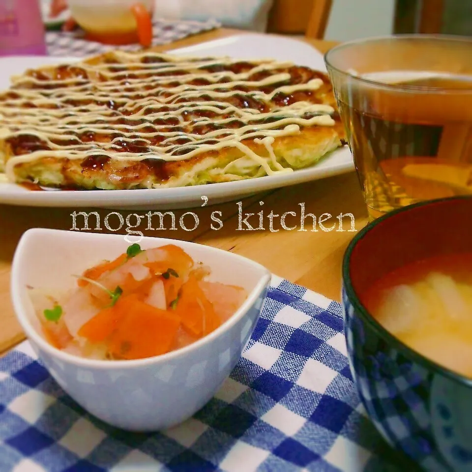 ジャンボお好み焼き&さっぱり梅おかか副菜♪今日の晩ご飯|mogmoさん