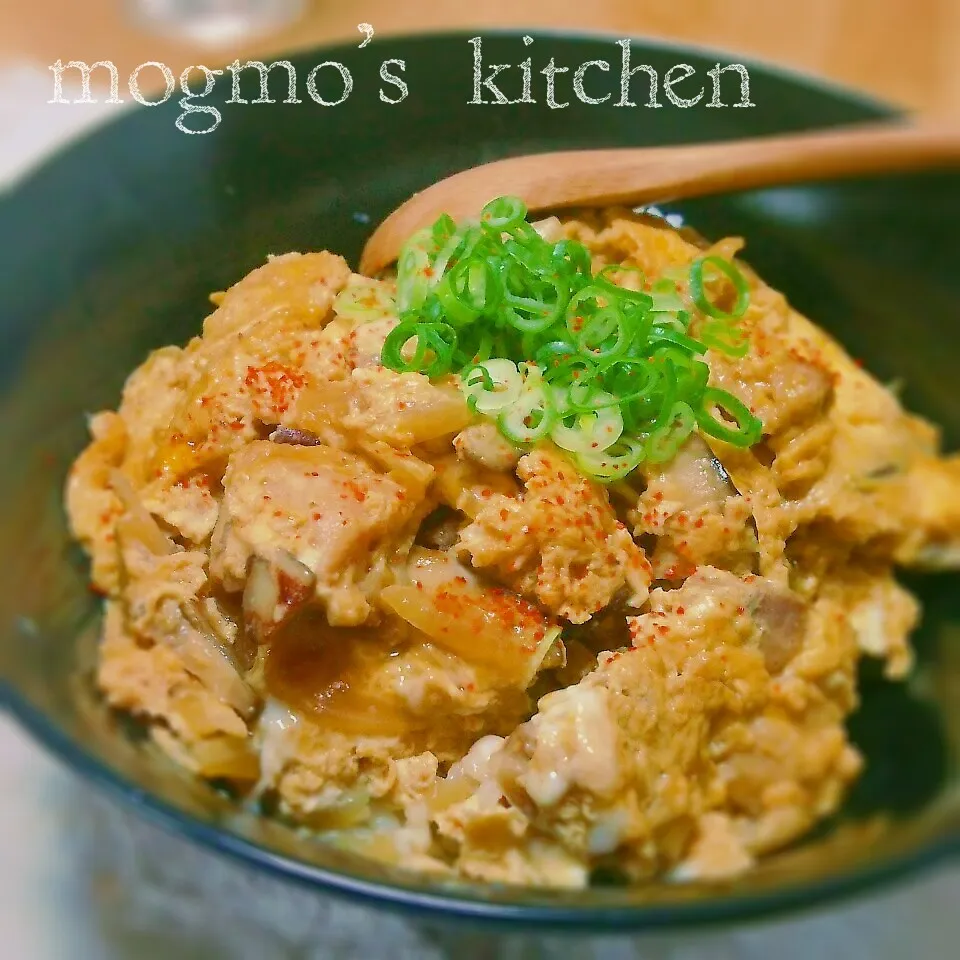 秋の味覚キノコたっぷり♪子供も大好き親子丼|mogmoさん