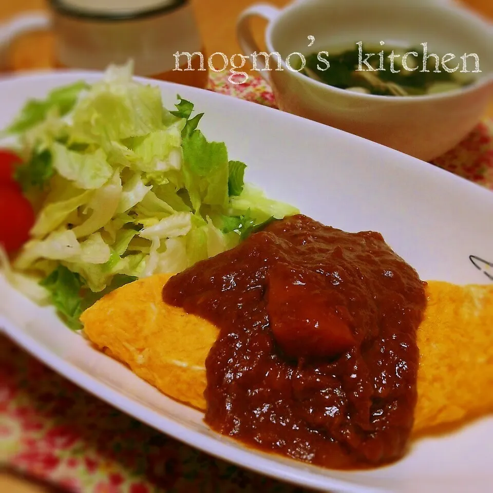 Snapdishの料理写真:残ったビーフシチューとオムレツのコラボ♪今日の晩ご飯|mogmoさん