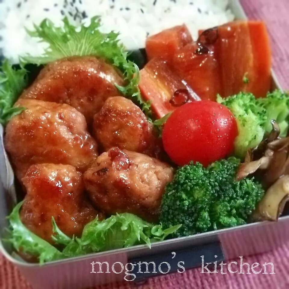 ふわっふわ～♪鶏つくねの照り焼き♪主人のお弁当|mogmoさん