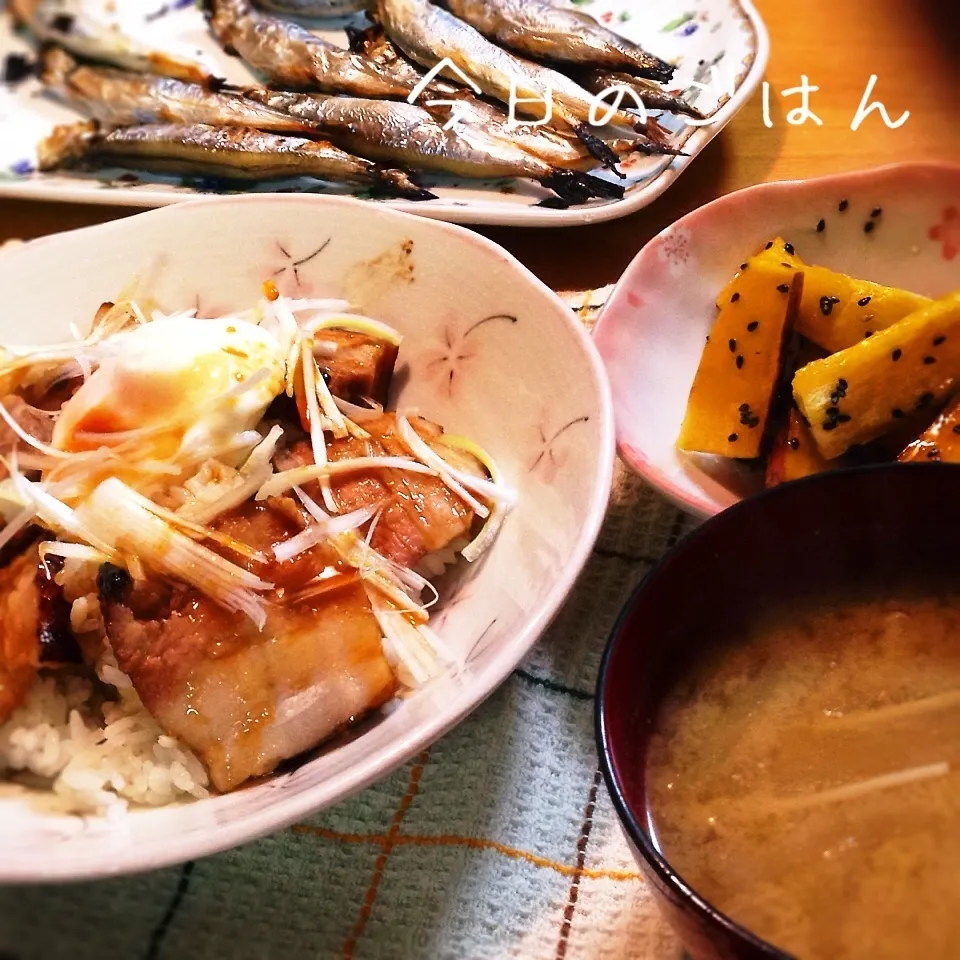 自家製チャーシュー丼、安納芋の大学芋、大根の味噌汁⭐︎|kaokaoさん