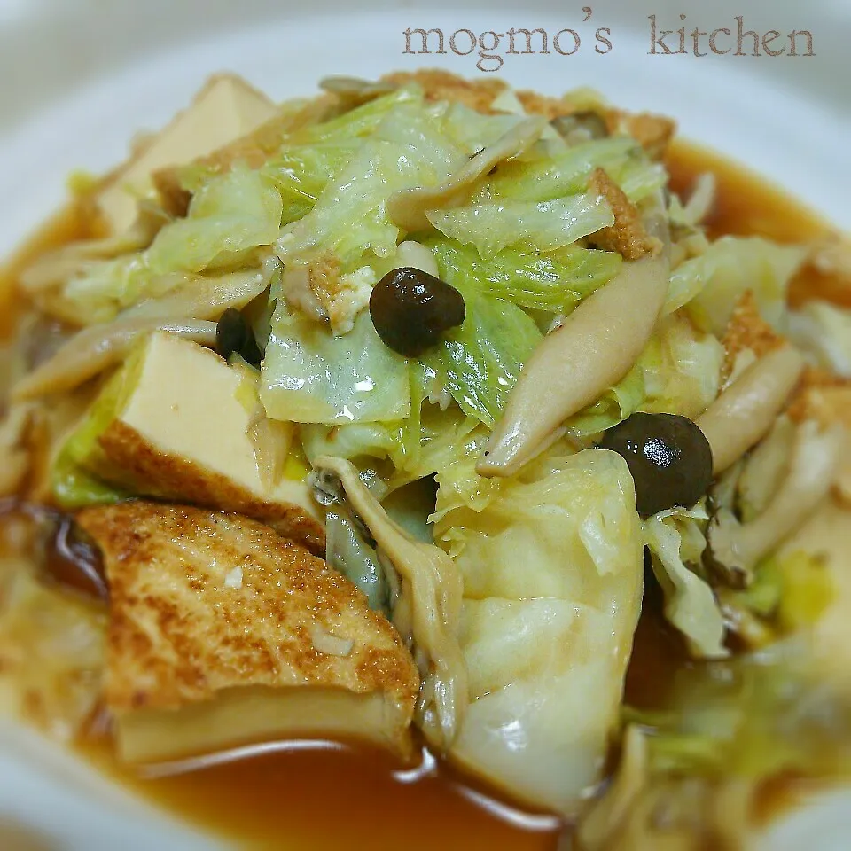 あともう一品欲しい時に♪厚揚げとキャベツのさっと煮|mogmoさん