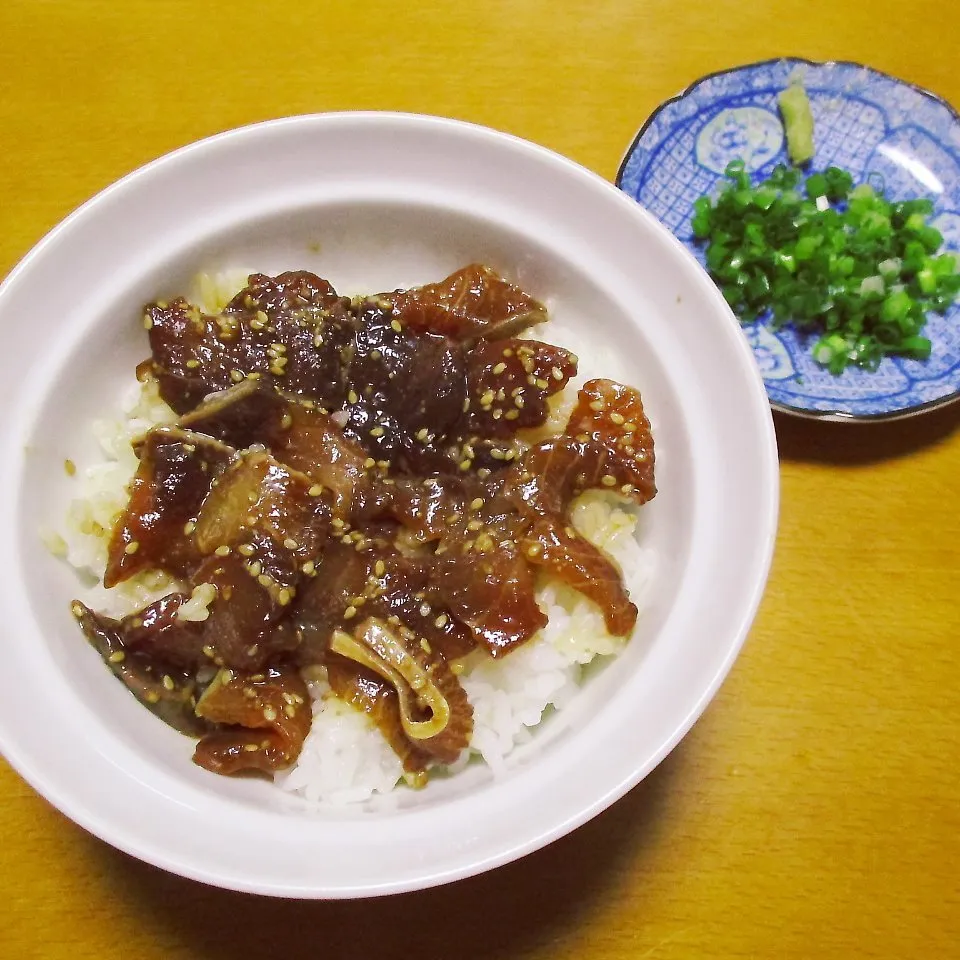 Snapdishの料理写真:【株主優待レシピ】天然ぶり丼♪|パーケイさん