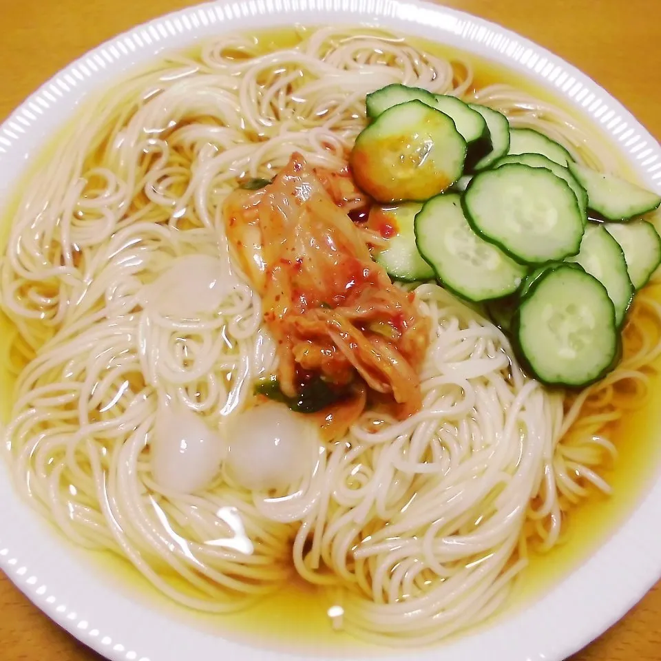 【株主優待レシピ】そうめんを冷麺風つゆで♪|パーケイさん