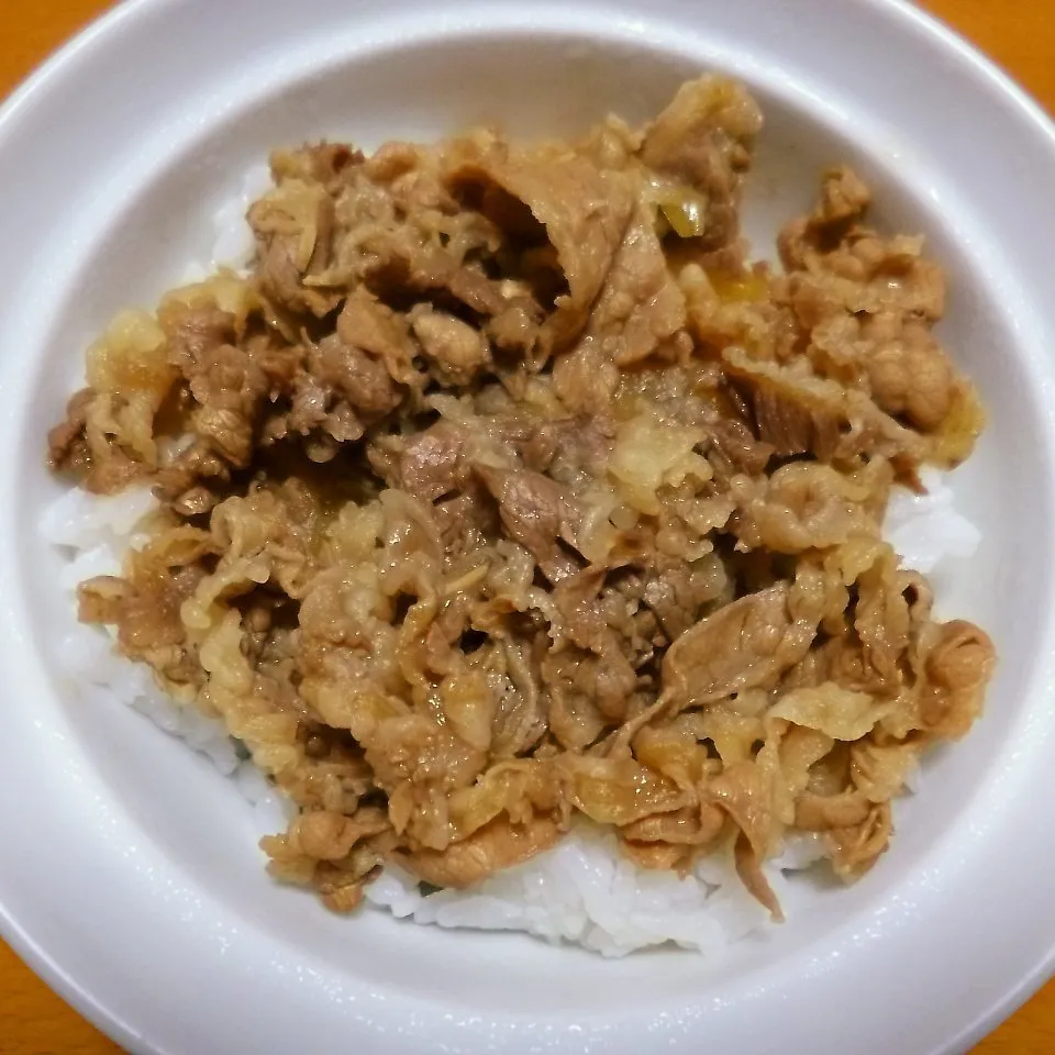 Snapdishの料理写真:【株主優待レシピ】牛丼♪|パーケイさん