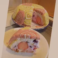 Snapdishの料理写真:ベリーのドームケーキ🍰|MaSaMiさん