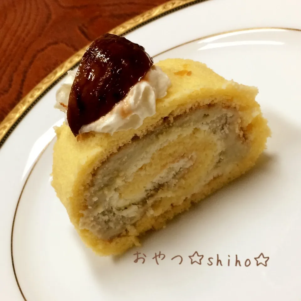 Snapdishの料理写真:マロンロールケーキ(๑>◡<๑)|Sさん