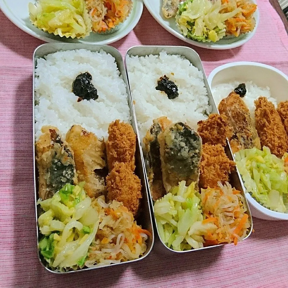 さばの竜田揚げとカキフライ弁当🍱|ひなちゃんさん