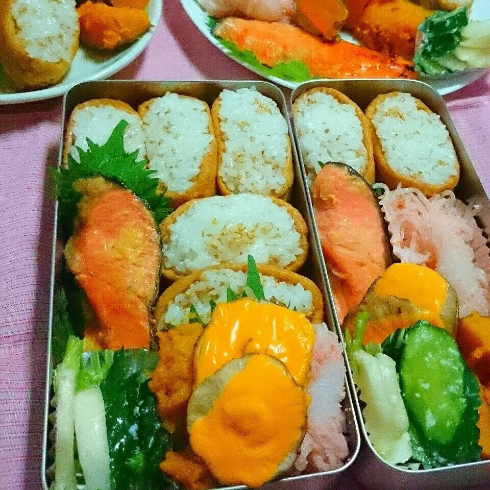 ごまいなり寿司弁当🍱|ひなちゃんさん