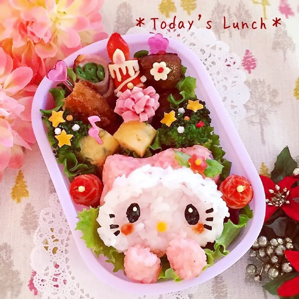 もこもこサンタフードのキティちゃん弁当♡|usacoさん