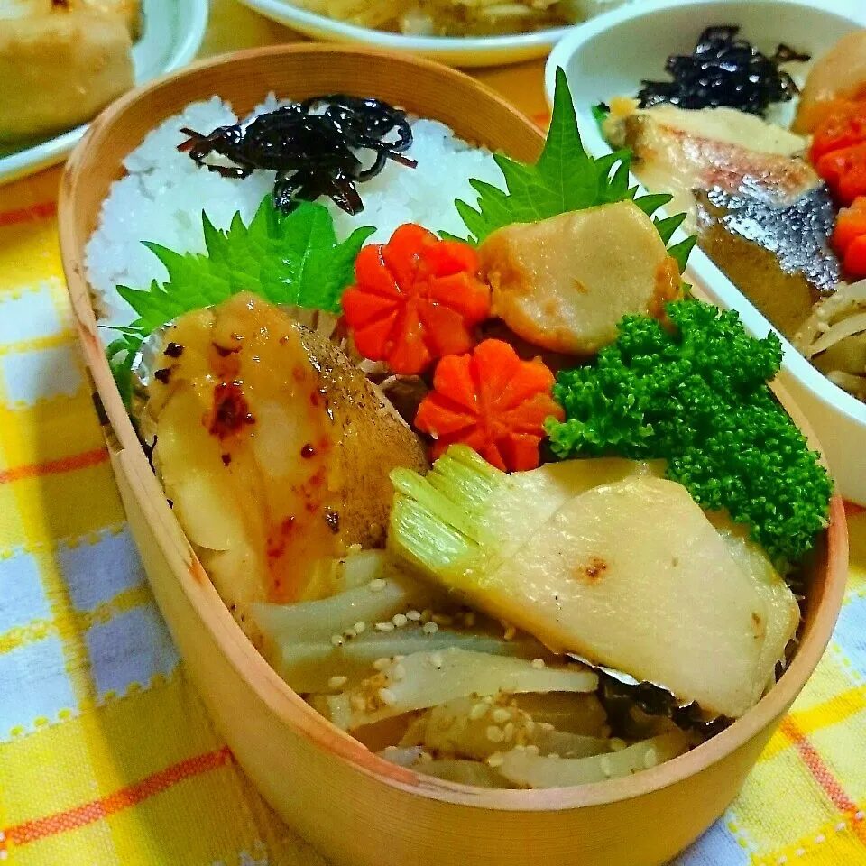 カレイの煮付け弁当🍱|ひなちゃんさん