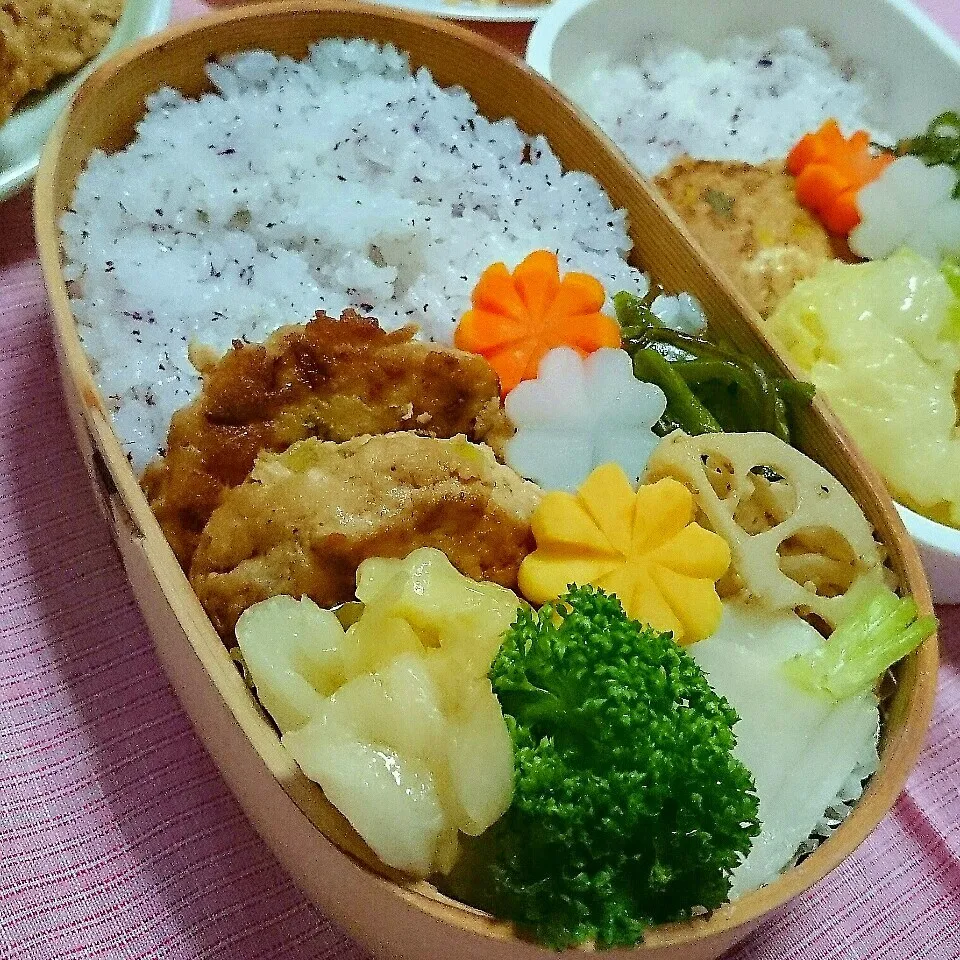 Snapdishの料理写真:ネギトロハンバーグ弁当🍱|ひなちゃんさん