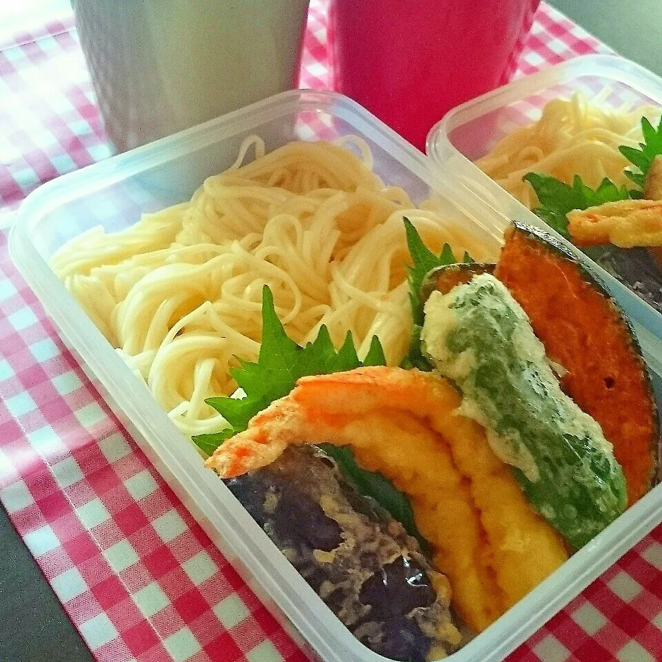 天ぷらざるうどん弁当🍱|ひなちゃんさん