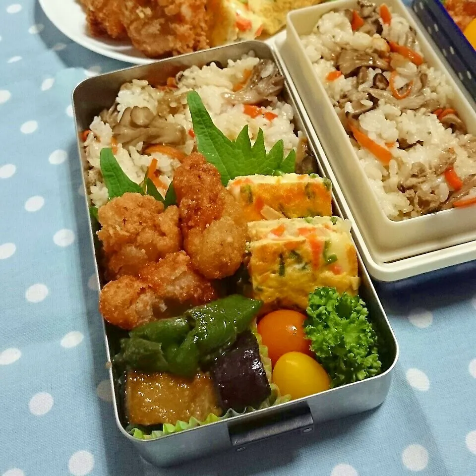 きのこご飯と鶏もも竜田揚げ 弁当。|ひなちゃんさん