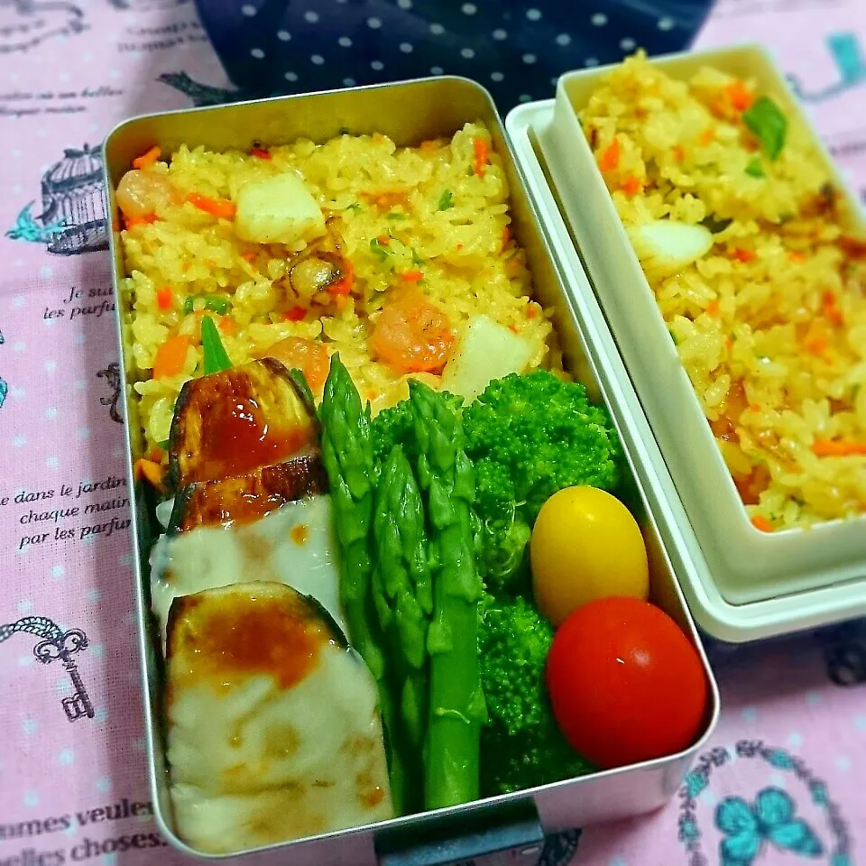 海鮮カレーチャーハン弁当。|ひなちゃんさん