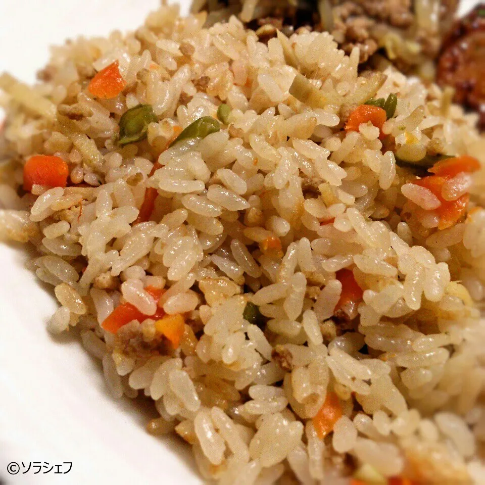 【炊き込みご飯研究会】【飯研】ダシダと生姜の炊き込みご飯|ソラシェフさん