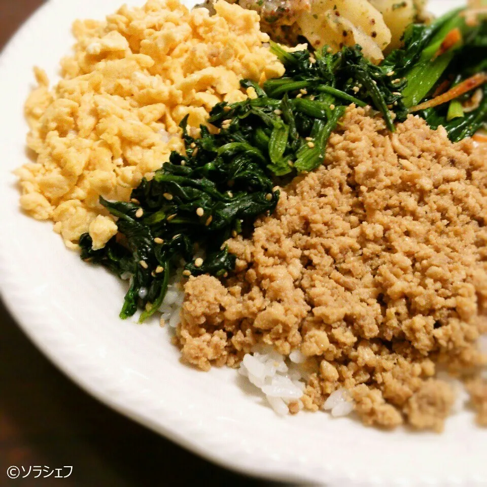 Snapdishの料理写真:三色丼|ソラシェフさん