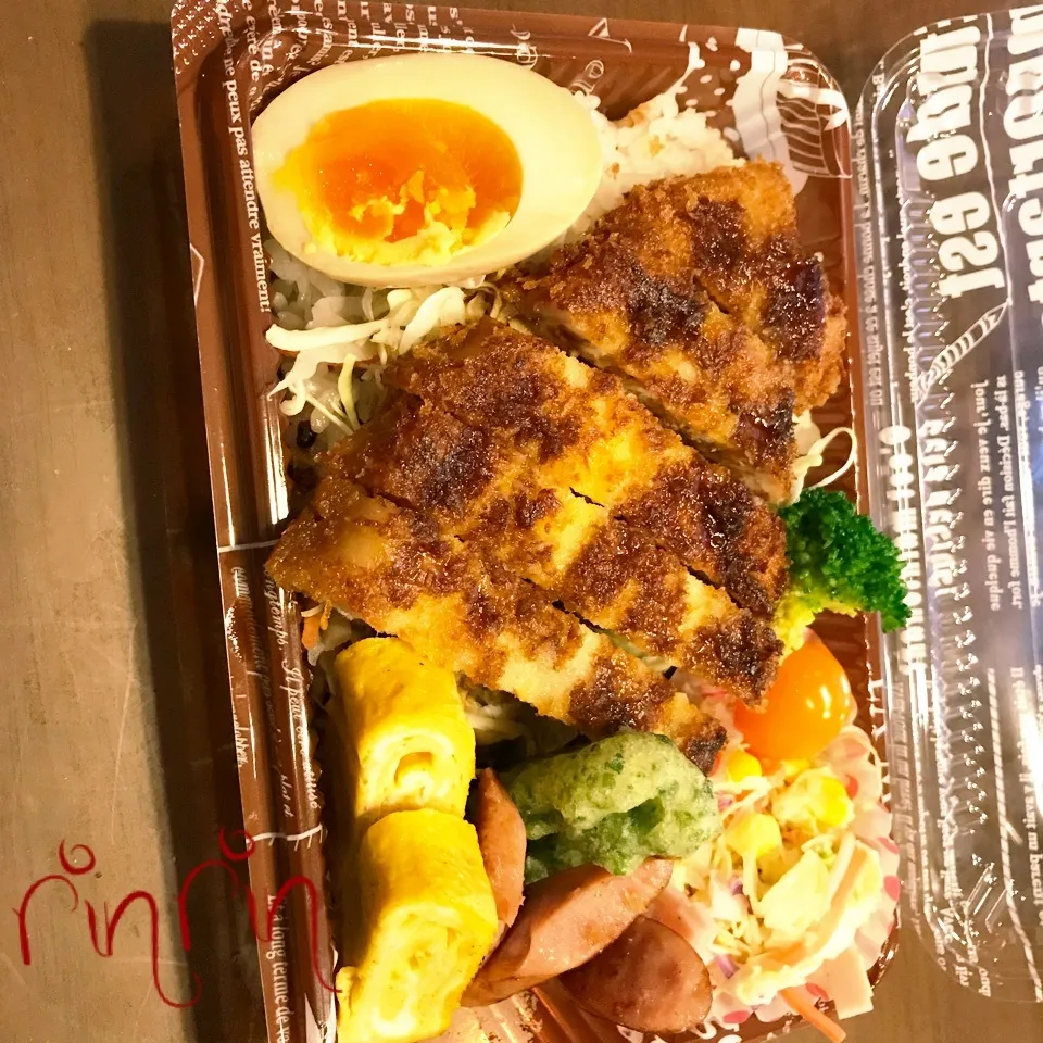 Snapdishの料理写真:2017.3.26 JC大会弁当〜ソースかつ丼♪|rinrin*mama*さん