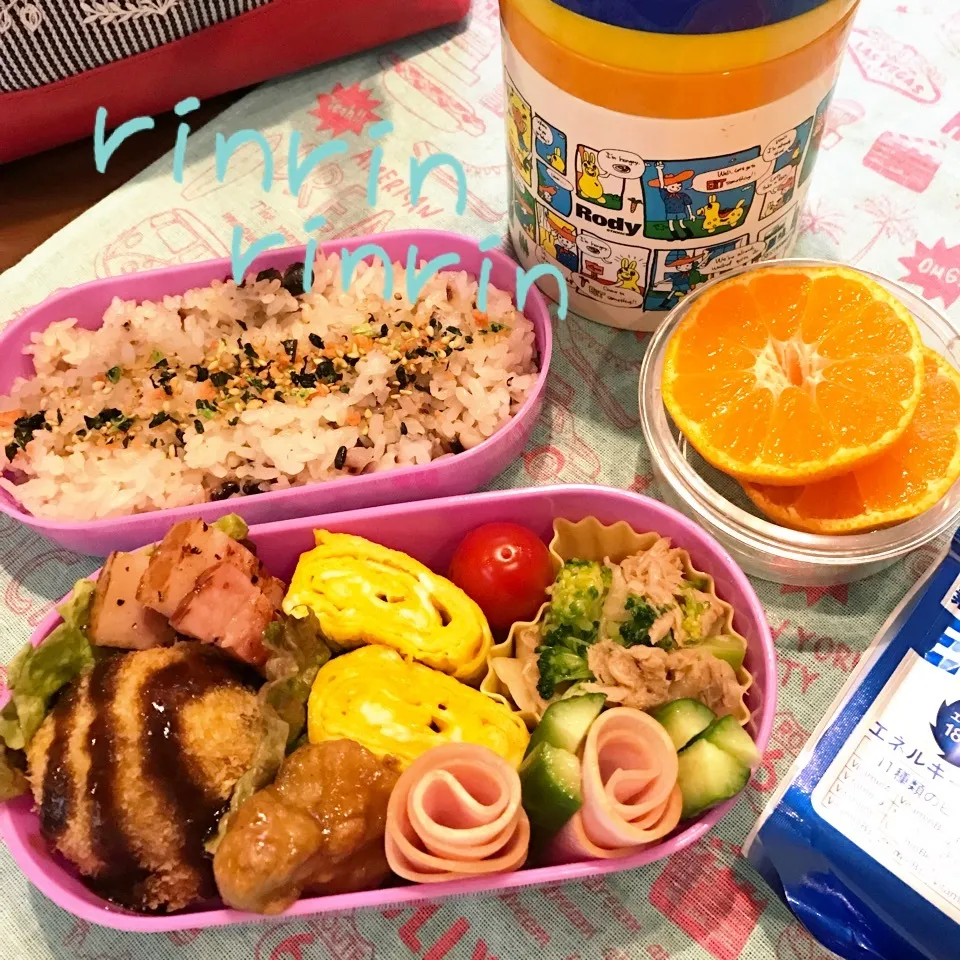 Snapdishの料理写真:12.11 JC1日練習のお弁当～コロッケʕ•̫͡•ʔ♬✧|rinrin*mama*さん