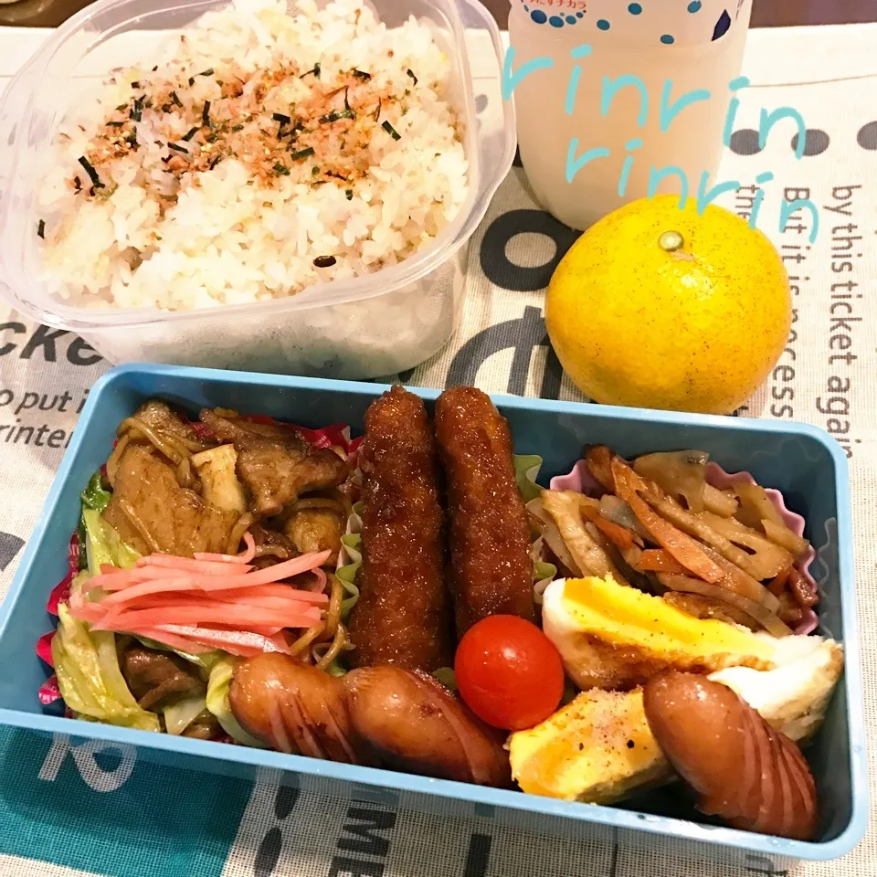 Snapdishの料理写真:11.17 高3男子弁当～舞茸焼きそば♪|rinrin*mama*さん