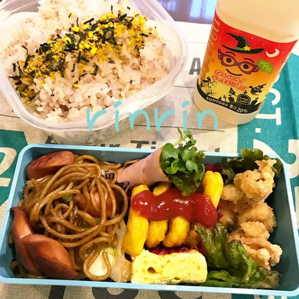 Snapdishの料理写真:10.12 高3男子弁当〜とりからあげ🎶|rinrin*mama*さん