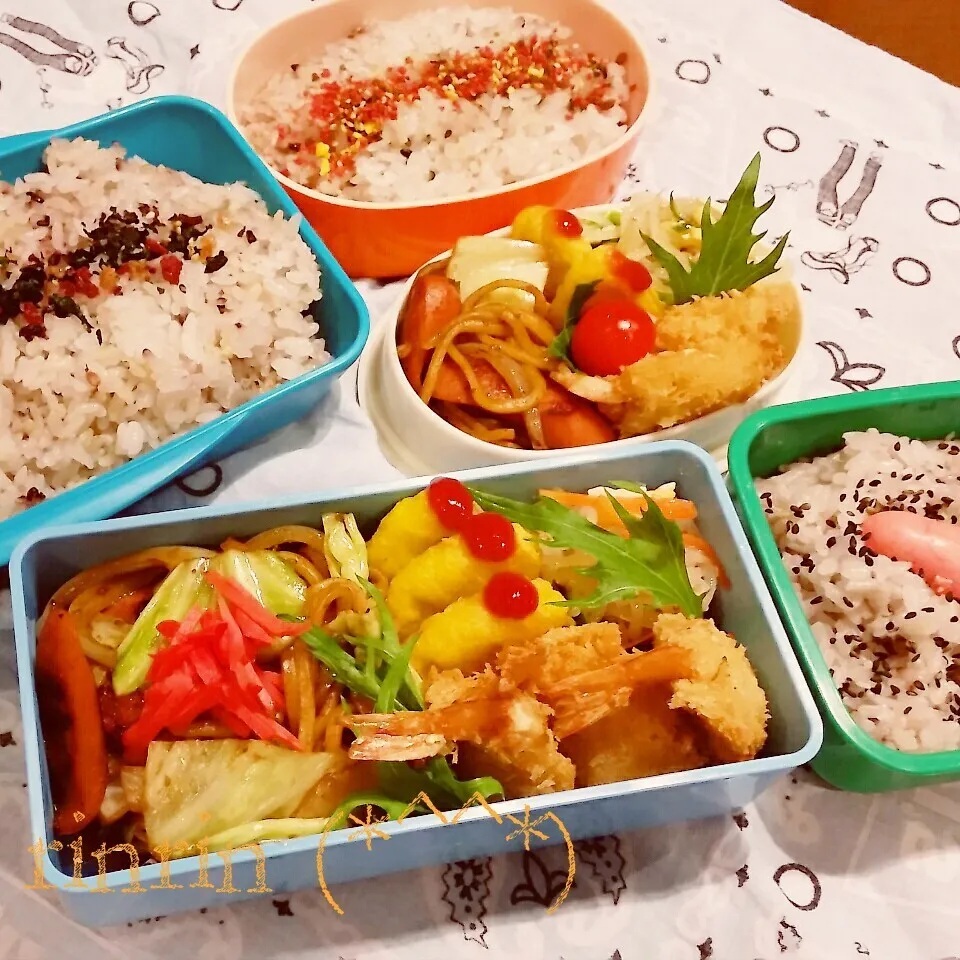 Snapdishの料理写真:2-17 高２男子弁当&自分弁当～太麺ｳｲﾝﾅｰ焼きそば♪|rinrin*mama*さん