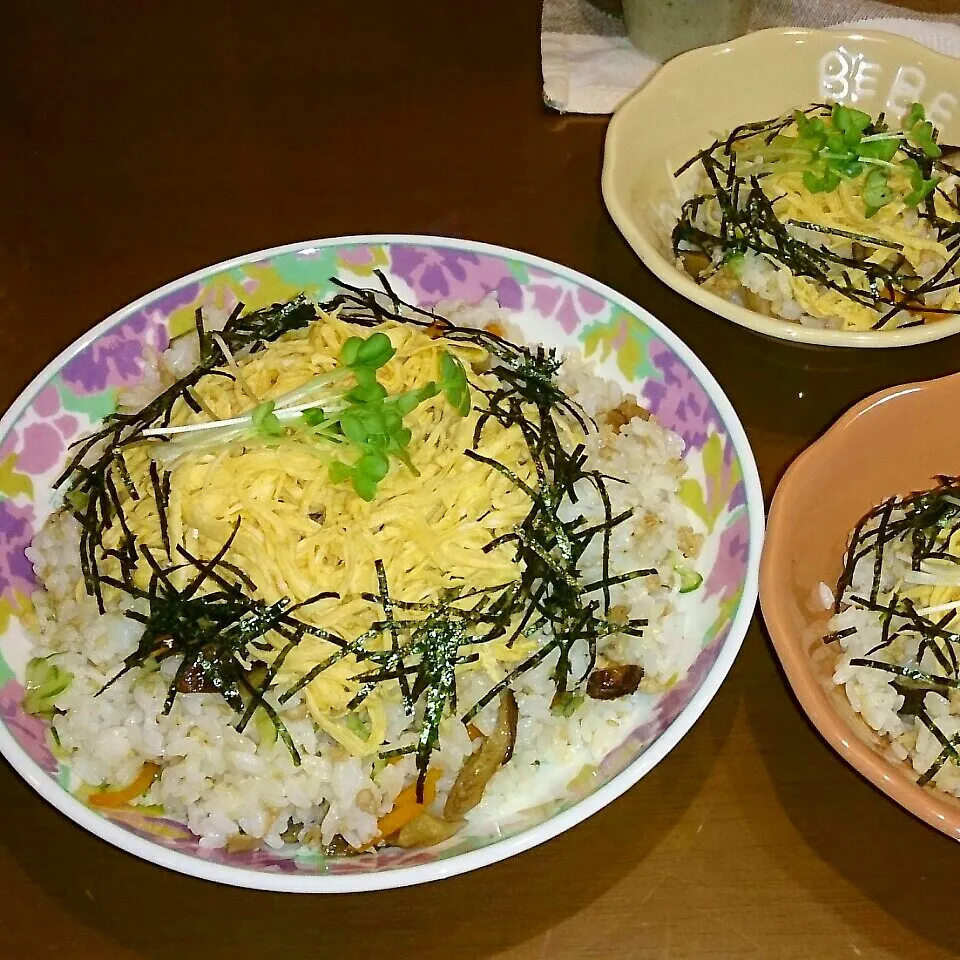 Snapdishの料理写真:6*24 ちらし寿司～♪|rinrin*mama*さん