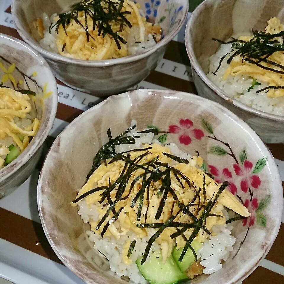 Snapdishの料理写真:6*11 簡単ちらし寿司～♪|rinrin*mama*さん