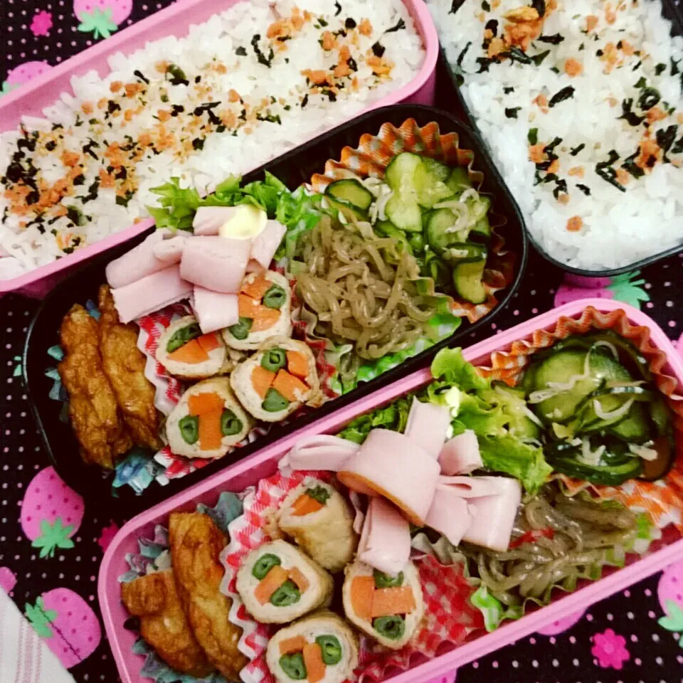 Snapdishの料理写真:中学一年生と中学三年生の🍙お弁当🍉|yukinkoさん